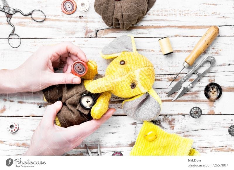 Handgemachter Spielzeug-Elefant Handwerk handgefertigt Dekoration & Verzierung Filz Nähen Design Kunst Kind selbstgemacht Basteln Faser Hobby nähen Konzept