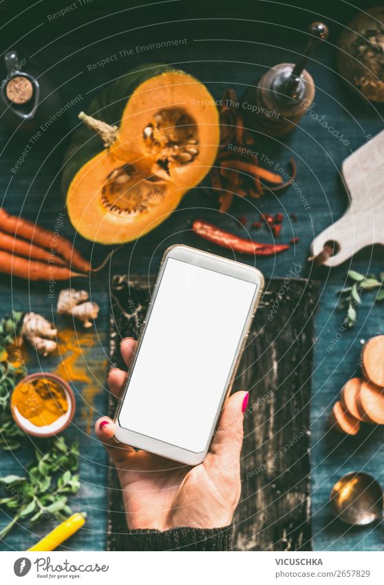 Hand mit Smartphone und Lebensmittel Gemüse kaufen Design Gesunde Ernährung PDA Internet feminin Frau Erwachsene Stil online Blog Hintergrundbild Essen screen
