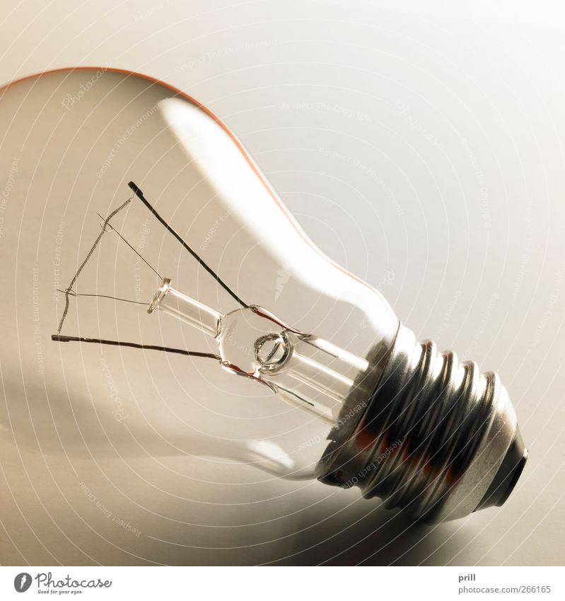 clear light bulb Häusliches Leben Lampe glänzend leuchten liegen einfach Idee elektrisches licht Glühbirne normal Kurve bogen einzelhandelsgegenstände Erfindung