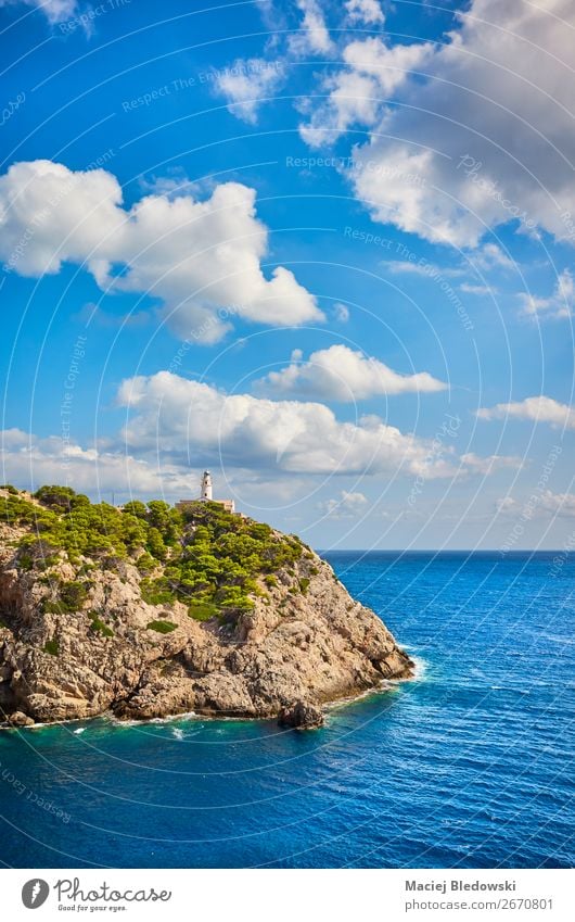 Capdepera Leuchtturm an einem schönen Tag, Mallorca. Ferien & Urlaub & Reisen Tourismus Ausflug Abenteuer Ferne Freiheit Kreuzfahrt Sommer Meer Insel Natur