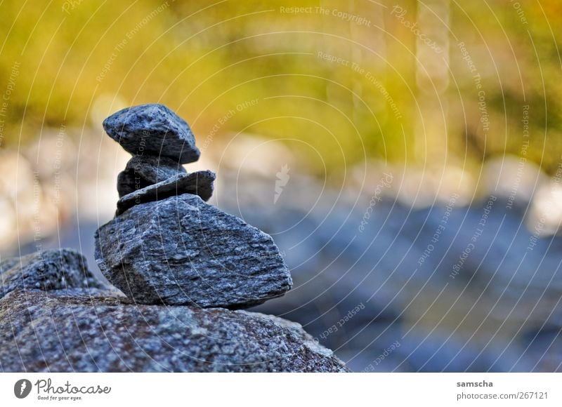 Steinmännchen Natur Felsen eckig grau Steinhaufen Meditation Gleichgewicht Gesteinsformationen harmonisch Farbfoto Außenaufnahme Nahaufnahme Menschenleer Tag