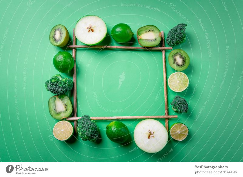 Rahmen mit grünem Obst und Gemüse. Lebensmittel Frucht Apfel Ernährung Bioprodukte Vegetarische Ernährung Diät Lifestyle exotisch Gesundheitswesen