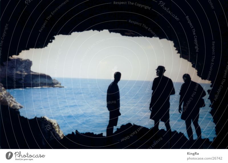 Die alten Männer und das Meer Mann dunkel Höhle Gegenlicht Menschengruppe Silhouette