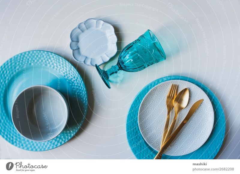 Geschirr Winter-Set in Blau- und Weißtönen Abendessen Teller Besteck Gabel Dekoration & Verzierung Tisch Restaurant Menschengruppe außergewöhnlich Sauberkeit