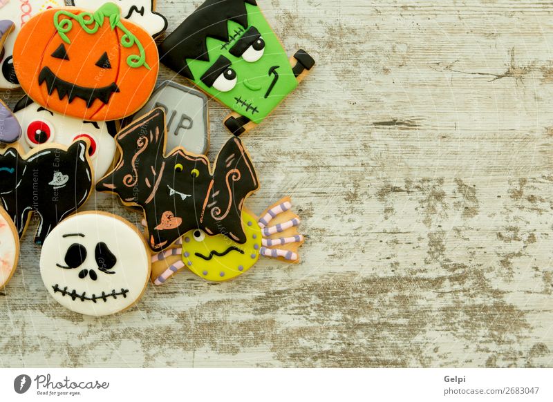 Halloween-Kekse mit verschiedenen Formen Dessert Freude Dekoration & Verzierung Tisch Feste & Feiern Herbst Katze Spinne Lächeln gruselig lecker schwarz weiß