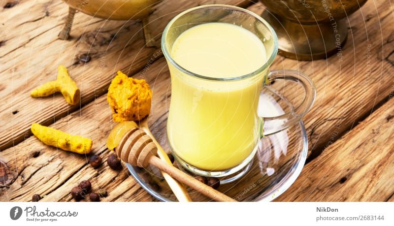 Kurkuma Goldene Milch melken Medizin Gewürz Pulver golden trinken gelb Abhilfe Inder Zimt Gesundheit Tee Getränk Entzug Kräuterbuch Antioxidans Therapie