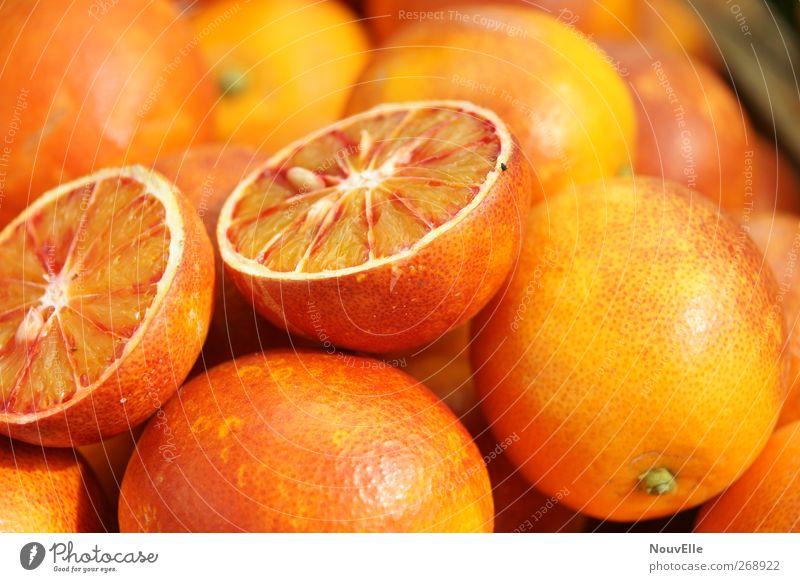 And Oh! Lebensmittel Orange Ernährung Bioprodukte Vegetarische Ernährung bauen Duft entdecken liegen leuchten verkaufen Gesundheit frisch lecker positiv Wärme