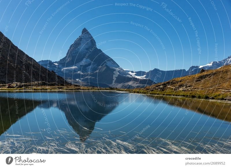 #773 Schweiz Matterhorn Wahrzeichen Berge u. Gebirge Dorf wandern Mountainbike Trail Wege & Pfade Farbfoto weiches Licht Gipfel Wiese friedlich Schnee Gletscher