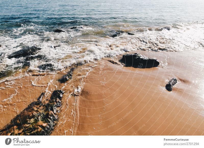 Foaming water of the Atlantic Ocean at a sandy beach Natur Ferien & Urlaub & Reisen Sandstrand Wellengang Meer Atlantik Reisefotografie Urlaubsfoto
