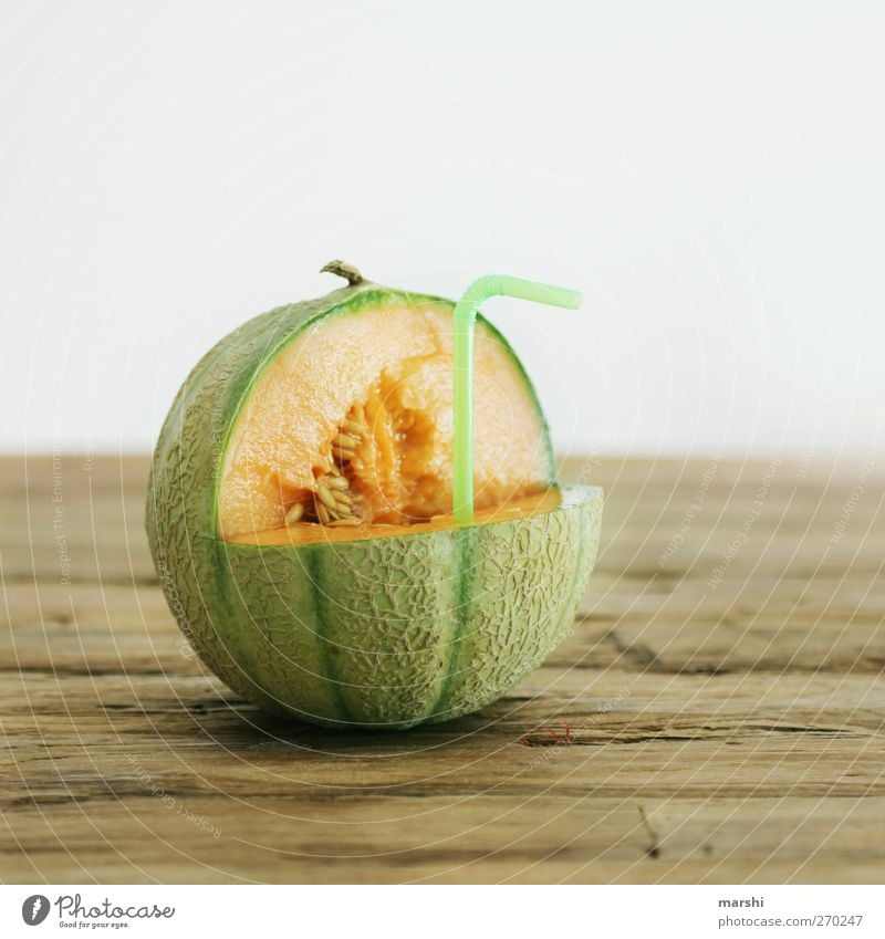 frischer Melonensaft Lebensmittel Frucht Ernährung Getränk trinken Erfrischungsgetränk Saft süß grün orange Cantaloupe Melone saftig geschmackvoll Trinkhalm