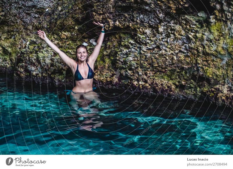 Mädchen bei Hoyo Azul in Punta Cana, Dominikanische Republik Glück Ferien & Urlaub & Reisen Tourismus Sommer Insel feminin Junge Frau Jugendliche Erwachsene