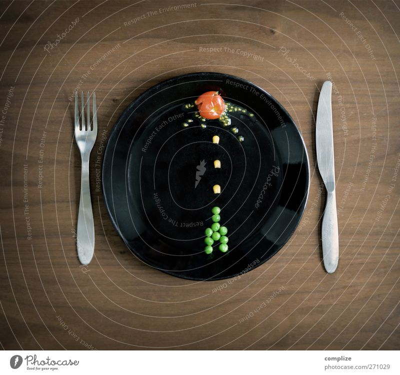 Plate Invaders Lebensmittel Gemüse Salat Salatbeilage Ernährung Picknick Bioprodukte Vegetarische Ernährung Diät Teller Besteck Messer Gabel Freizeit & Hobby