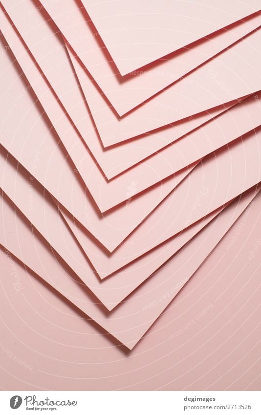 Rosa Papiermaterialdesign. Geometrische einfarbige Formen Design Tapete Handwerk Kunst Linie Streifen retro rosa Farbe geometrisch Hintergrund purpur Konsistenz