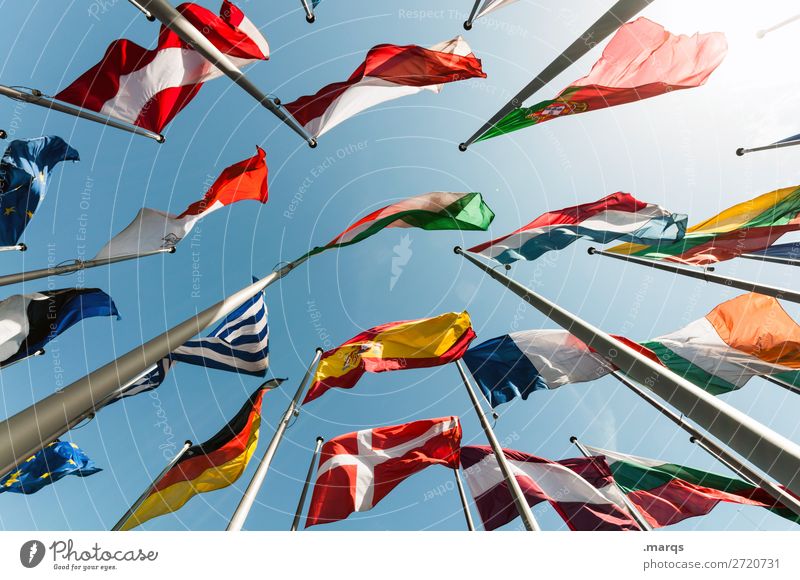 Flaggen Wolkenloser Himmel Zeichen Fahne Perspektive Politik & Staat Europa Deutschland Griechenland Frankreich Österreich Dänemark Portugal Spanien Polen