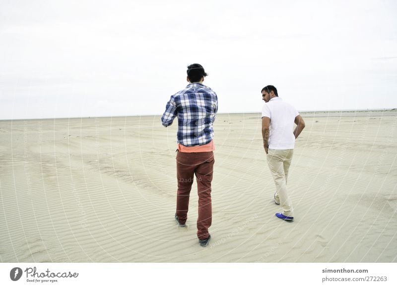 wüstenmarsch 2 Mensch Kontakt Wüste Sand Meer Strand Spaziergang Gesprächspartner Gesprächsbereitschaft Sprache Mode Horizont Ferne weiterkommen marschieren