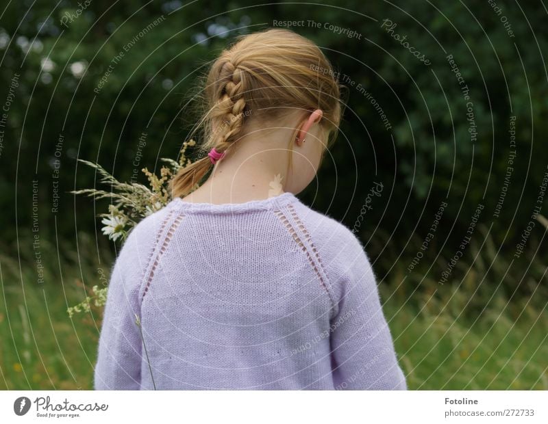 Leonie Mensch feminin Mädchen Kindheit Körper Haut Kopf Haare & Frisuren Gesicht Ohr Rücken 8-13 Jahre Umwelt Natur Landschaft Pflanze Sommer Baum Gras