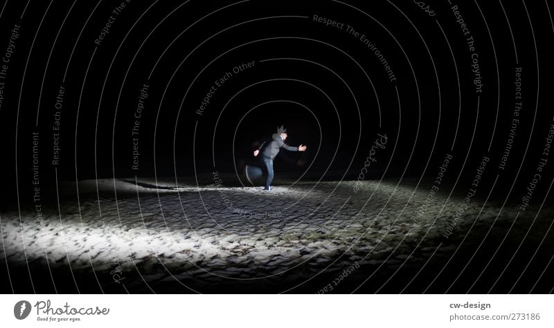 Hiddensee | 750 kleine Schritte Freiheit Strand Mensch Mann Erwachsene 1 Landschaft Nachthimmel Küste laufen rennen Bewegung Farbfoto Außenaufnahme Experiment