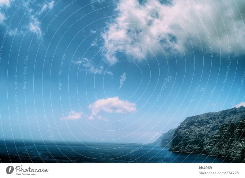 Los Gigantes Ferien & Urlaub & Reisen Ferne Meer Wellen Landschaft Wasser Himmel Wolken Felsen Küste Bucht Riff Insel retro blau tonemapped Farbfoto