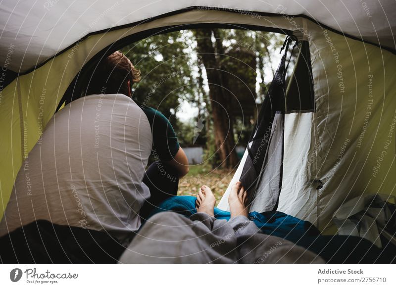 Menschen im Zelt Natur Wald Ferien & Urlaub & Reisen Erholung Tourist Aussicht schön Idylle Freiheit Frischluft Gelassenheit Camping Freundschaft Zusammensein