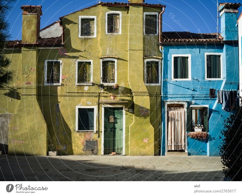 Burano 01 Ferien & Urlaub & Reisen Tourismus Ausflug Sightseeing Städtereise Haus Wolkenloser Himmel Schönes Wetter Meer Adria Insel Italien Europa Dorf