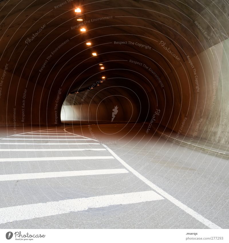 Tube Ferien & Urlaub & Reisen Ausflug Verkehr Verkehrswege Straßenverkehr Autofahren Wege & Pfade Tunnel Kurve Schilder & Markierungen Linie dunkel Bewegung