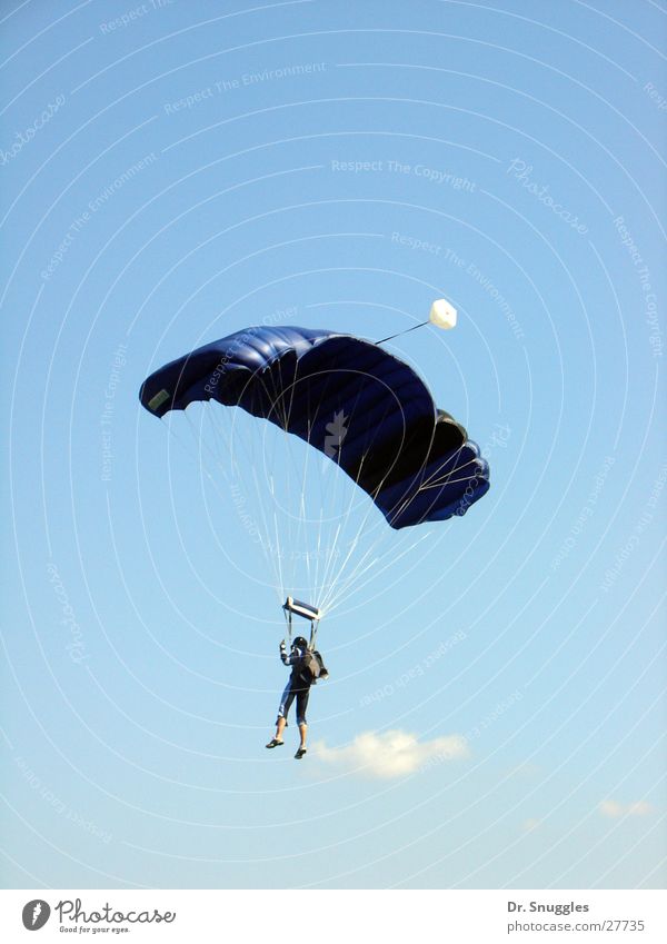 Flugmensch Fallschirmspringer Gleitschirmfliegen Luft Rheinland-Pfalz Extremsport Himmel blau Mensch Pirmasens