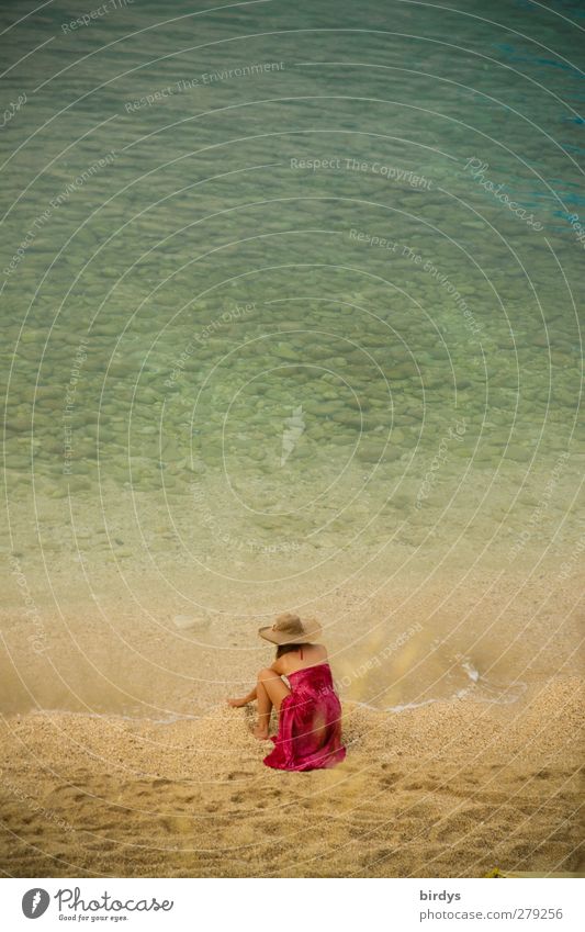 Hallo Meer Sommerurlaub Strand Junge Frau Jugendliche 1 Mensch Wasser Schönes Wetter Adria Tuch Hut berühren genießen hocken ästhetisch Erotik exotisch positiv