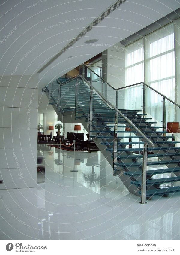 Stairway Hotel oporto 2 weiß Platz Kunst Architektur modern Minimalist
