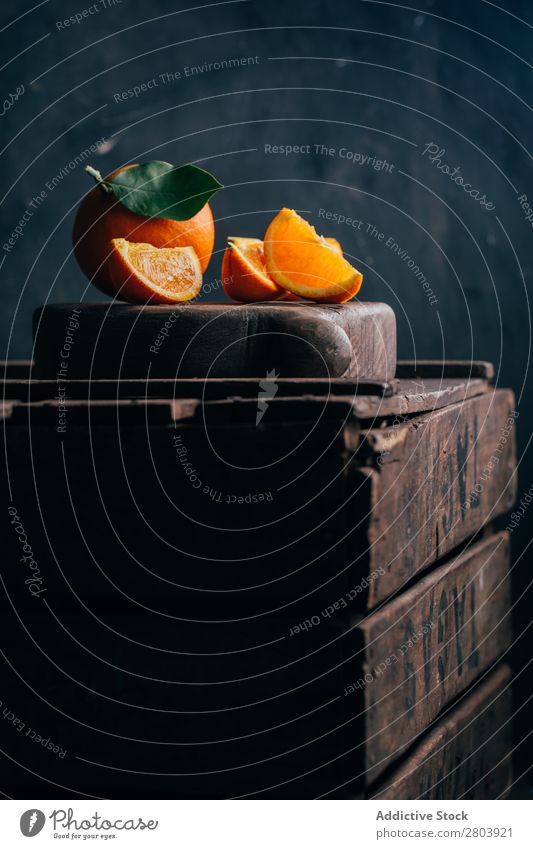 Frisch geschnittene Orangen Biografie Frühstück Zitrusfrüchte lecker trinken frisch Frucht Gesundheit Saft organisch roh geschmackvoll Vitamin Feinschmecker