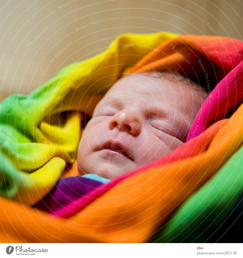 entspannt Gesundheit Wohlgefühl Zufriedenheit ruhig Mensch Baby Kleinkind Mädchen Gesicht 1 0-12 Monate Stoff Sarong Tuch Erholung liegen schlafen neu