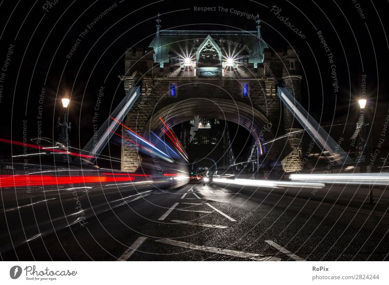 Tower Bridge bei Nacht Ferien & Urlaub & Reisen Tourismus Sightseeing Städtereise Nachtleben Handel Güterverkehr & Logistik Architektur Umwelt Natur London