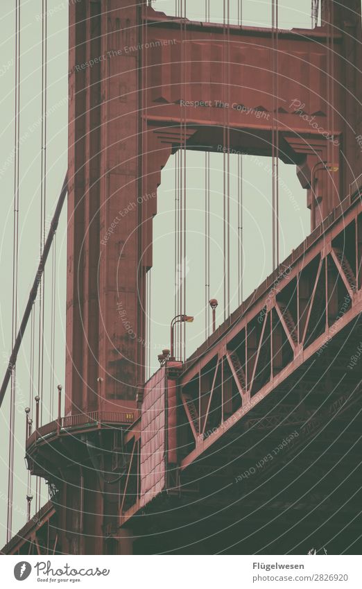 Golden Gate Bridge III USA Stars and Stripes Amerika Wolken Freiheit Ferien & Urlaub & Reisen Straße Aussicht Brücke San Francisco Sightseeing rot Stahl