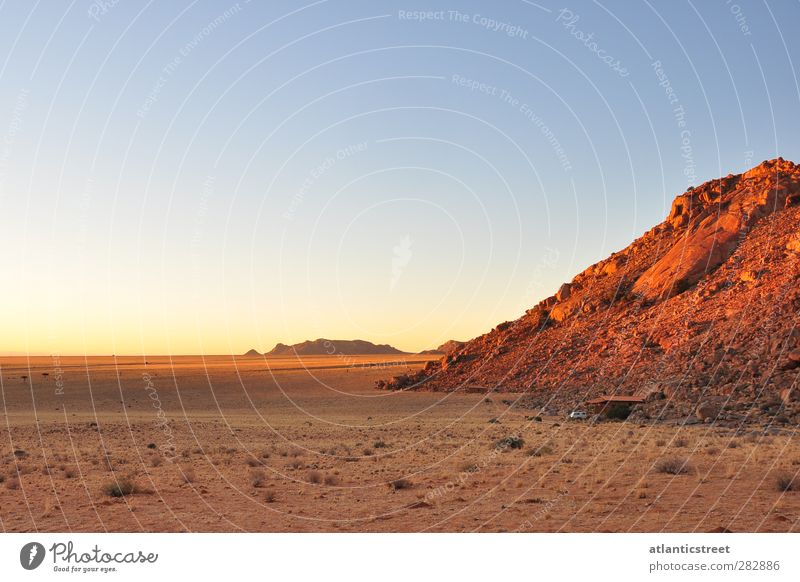 Sonnenuntergang im Süden Namibias Tourismus Abenteuer Ferne Freiheit Safari Expedition Sommer Berge u. Gebirge Natur Landschaft Erde Sand Himmel