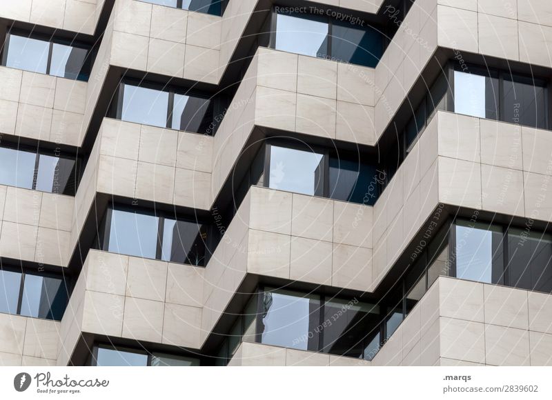 Fassade Fenster eckig modern ästhetisch Ordnung Perspektive Farbfoto Außenaufnahme Menschenleer