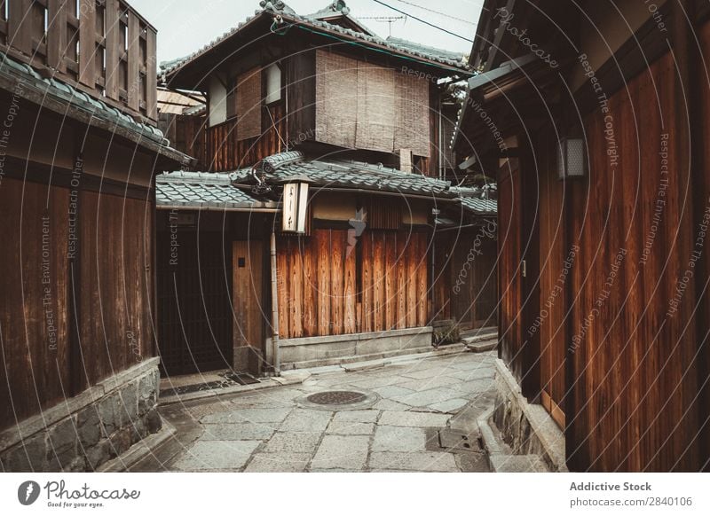 Traditionelle kleine Holzhäuser Haus asiatisch heimwärts alt Asien Japaner Architektur Holzhaus altehrwürdig elegant Haushaltsführung Außenseite historisch