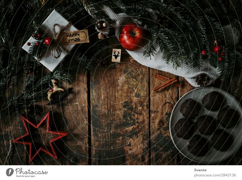 Draufsicht auf die Weihnachtsdekoration elegant Stil Innenarchitektur Feste & Feiern Weihnachten & Advent Holz ästhetisch Plätzchen Apfel Geschenk
