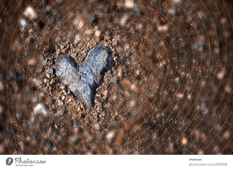 Herz aus Stein Natur Urelemente Erde steinig Granit Boden Zeichen Coolness authentisch einfach natürlich Gefühle Liebe Verliebtheit Romantik Mitgefühl