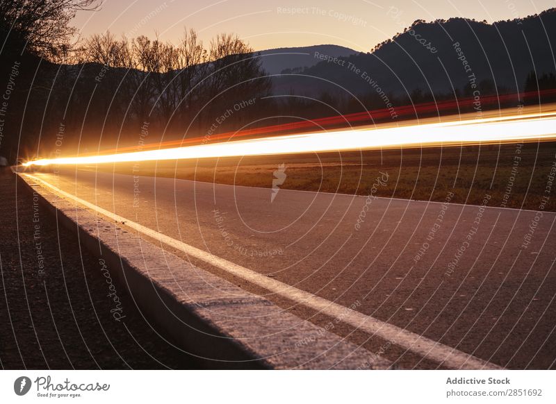 Auto-Lichtspuren PKW Geschwindigkeit Straße lang abstrakt Wege & Pfade Belichtung Hintergrundbild Nacht Natur Ferien & Urlaub & Reisen Lastwagen Bewegung