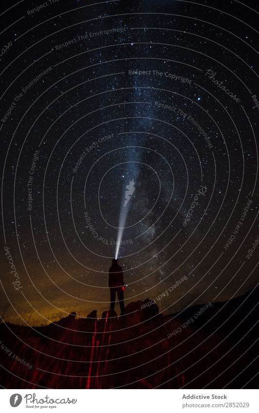 Milchstraße milchig Galaxie Weg Hintergrundbild Landschaft Nacht Frau Himmel Licht Weltall Stern Astronomie sternenklar Natur Ferien & Urlaub & Reisen