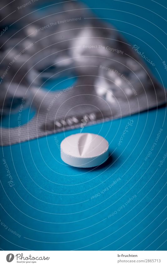 Tablette mit Blisterverpackung Gesundheit Gesundheitswesen Behandlung Alternativmedizin Rauschmittel Medikament Wissenschaften blau weiß Die Pille Verpackung