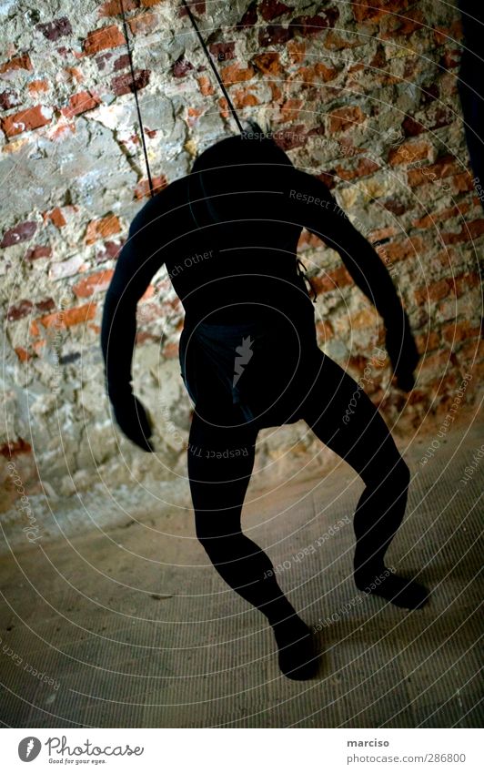 Blackman Fitness Sport-Training Mensch Mann Erwachsene Körper 1 18-30 Jahre Jugendliche 30-45 Jahre Kunst fallen hängen schaukeln Traurigkeit exotisch schwarz