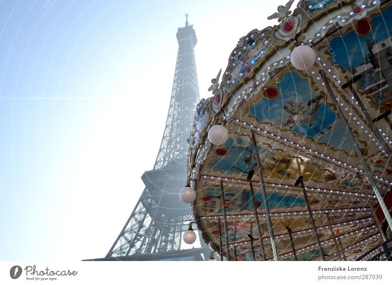 Manège à Paris Frankreich Europa Hauptstadt Architektur Sehenswürdigkeit Tour d'Eiffel fantastisch Ferne hoch positiv blau Ferien & Urlaub & Reisen Karussel