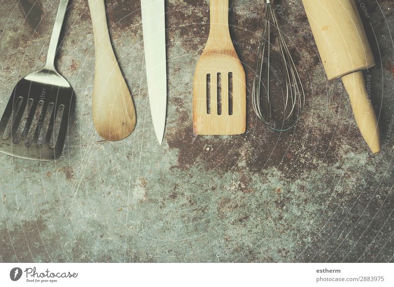 Küchenutensilien Besteck Messer Löffel Lifestyle Design Tisch Restaurant Arbeit & Erwerbstätigkeit Beruf Gastronomie Werkzeug Kochlöffel Holz Metall Stahl Diät
