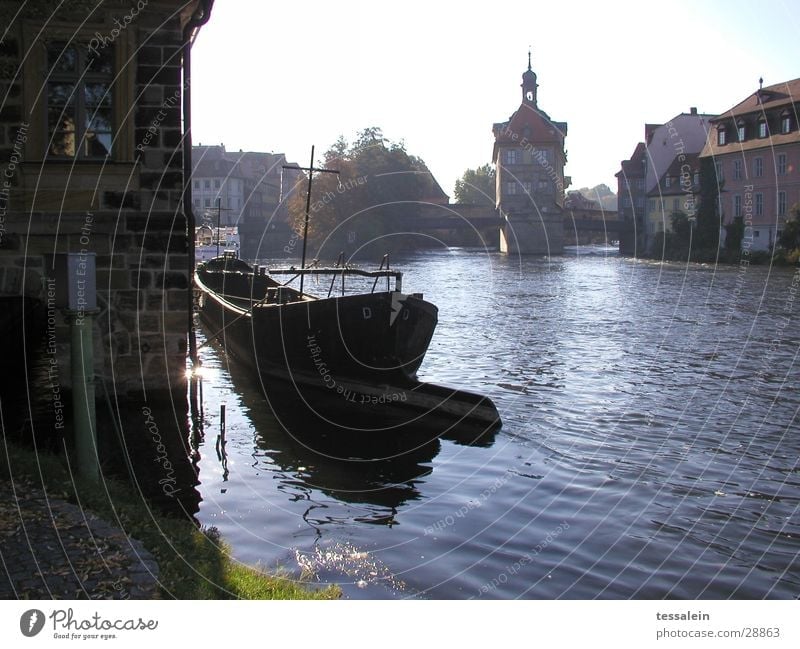 Morgenromantik Romantik Sonnenaufgang Wasserfahrzeug Architektur Fluss Turm Brücke