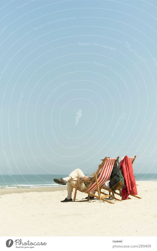 Chillin' retirees Wohlgefühl Zufriedenheit Erholung ruhig Meditation Freizeit & Hobby Ferien & Urlaub & Reisen Tourismus Sommer Sommerurlaub Sonnenbad Strand