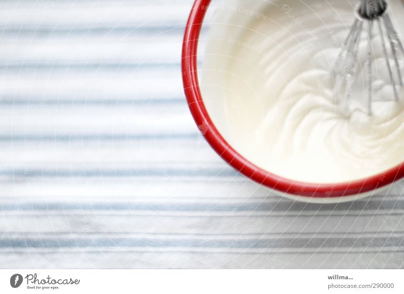 Schlagfertigkeit Quark Schneebesen Rührbesen Milcherzeugnisse Dessert Speiseeis Quarkspeise Ernährung Schalen & Schüsseln lecker rühren blau-weiß gestreift