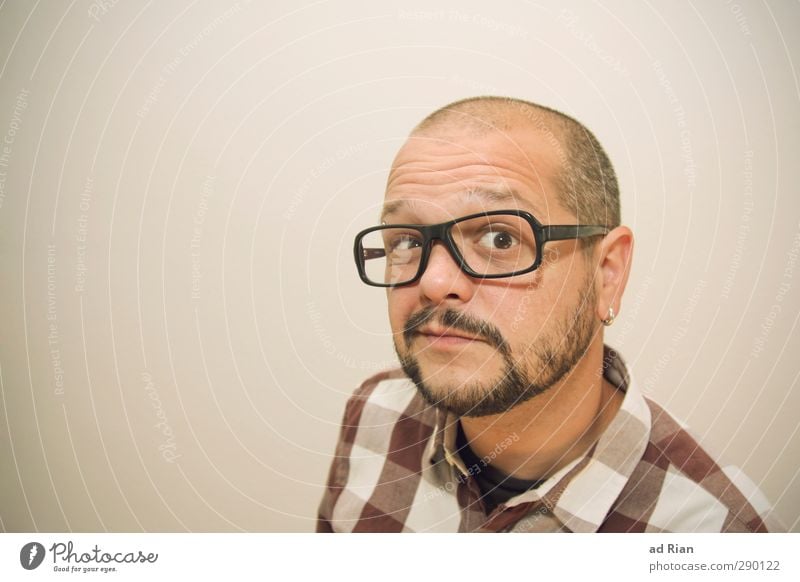 Bist du dir da sicher!?!? Gesicht Mensch maskulin Junger Mann Jugendliche Kopf Auge 1 18-30 Jahre Erwachsene 30-45 Jahre Hemd Accessoire Ohrringe Brille