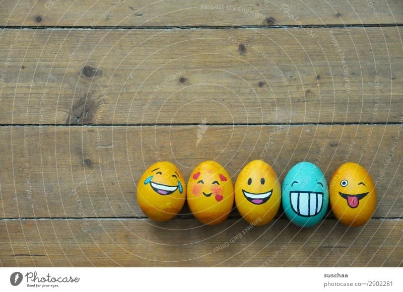 egg-familie II Ei Osterei bemalt Kunst Ostern Tradition Feste & Feiern Smiley lachen Witz Humor lustig Freude Gesicht Clique Unsinn Holz Blume Frühling