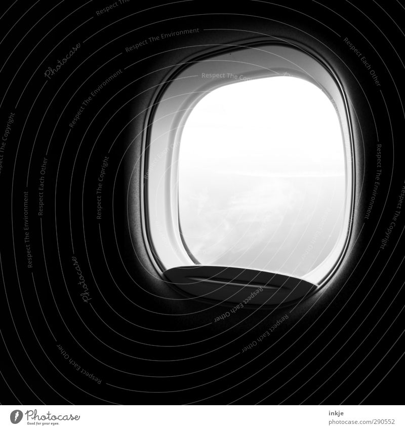 oben Himmel Menschenleer Luftverkehr im Flugzeug Flugzeugausblick Flugzeugfenster dunkel hell Ferien & Urlaub & Reisen Tourismus Güterverkehr & Logistik Ferne
