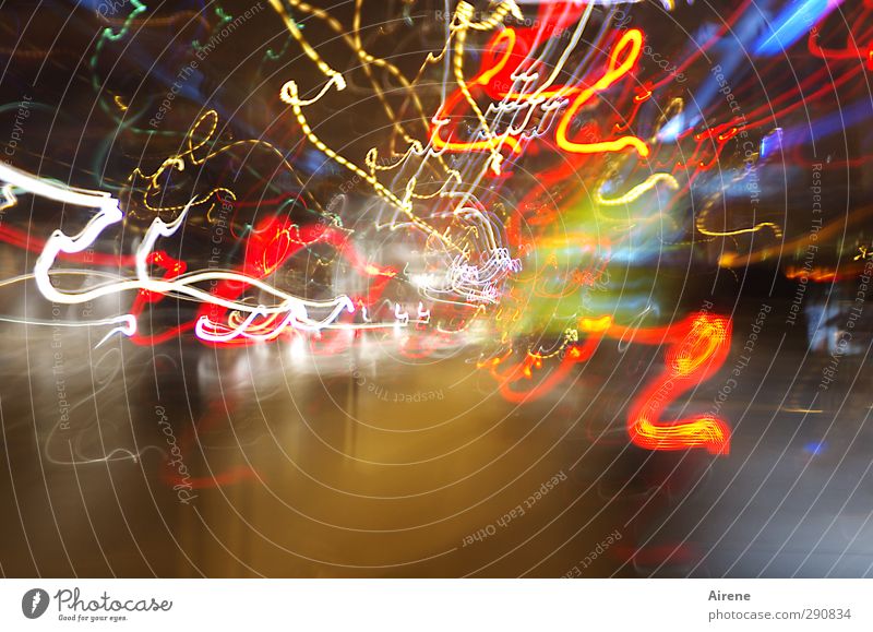 Die Stadt schläft nicht Nachtleben Verkehr Straßenverkehr Linie Streifen Leuchtspur Licht Scheinwerfer Bewegung fahren blau mehrfarbig gelb rot weiß Farbe